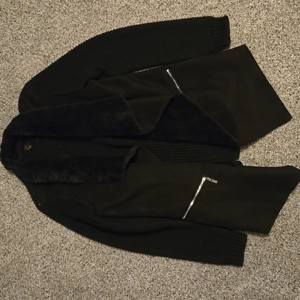 Beautiful jacket. Small from 12th